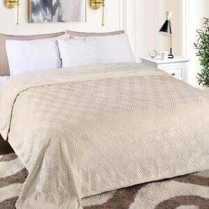 Superior Cream Diamond Flannel Fleece Plush Ultra-Soft Twin Blanket